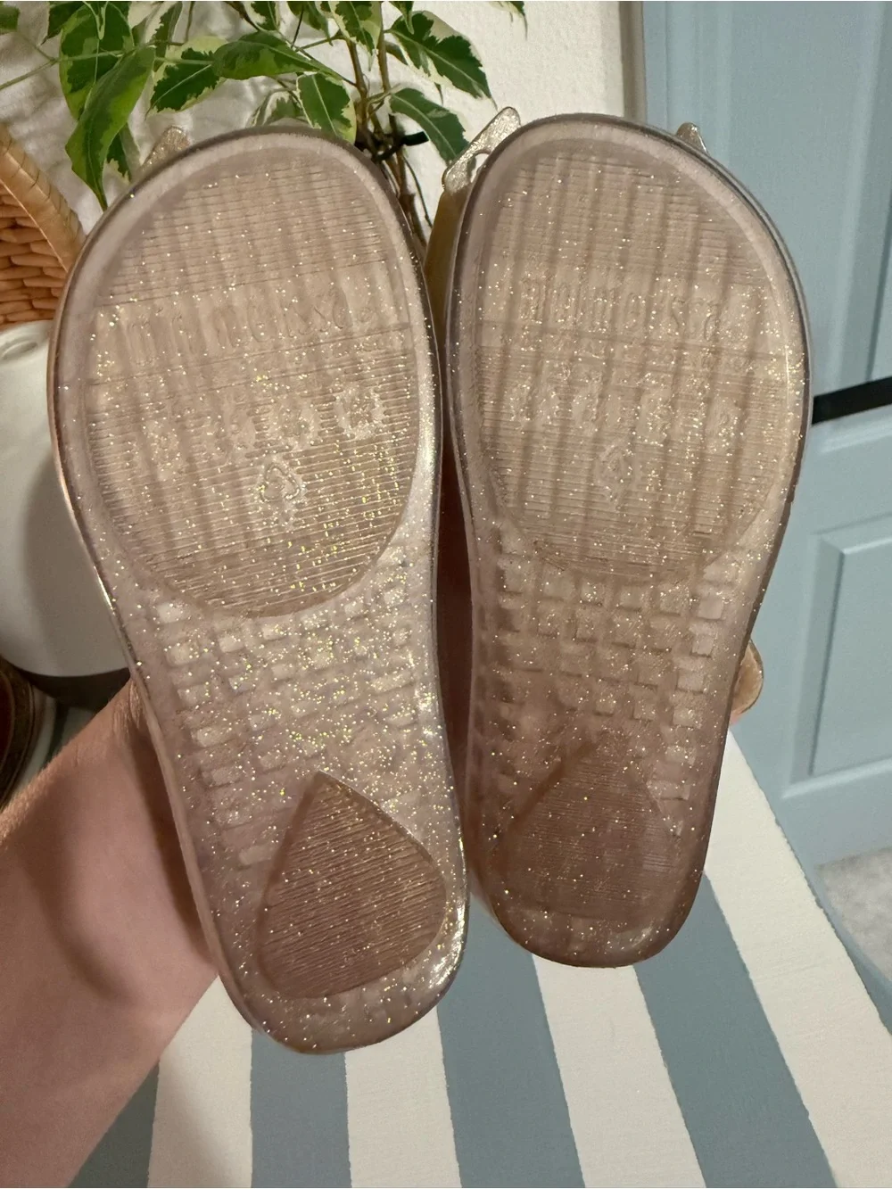 Mini Melissa Girls' Gold Glitter Bow Jelly Flats